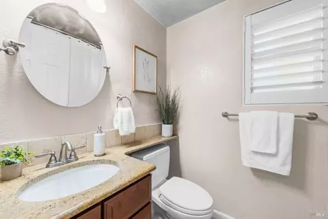 Bath - 603 Rambleton Dr, Vacaville, CA 95688 photo 1 of 10