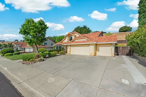 Exterior - 603 Rambleton Dr, Vacaville, CA 95688 photo 3 of 39