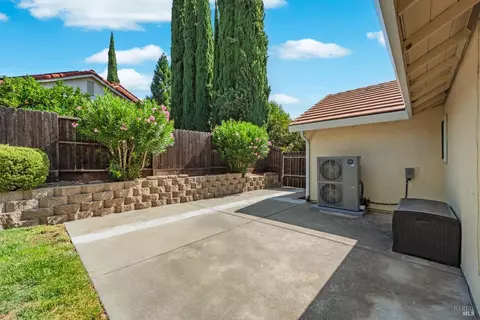 Exterior - 603 Rambleton Dr, Vacaville, CA 95688 photo 35 of 39