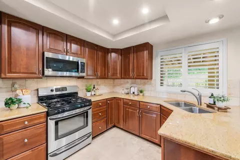 Kitchen - 603 Rambleton Dr, Vacaville, CA 95688 photo 3 of 9