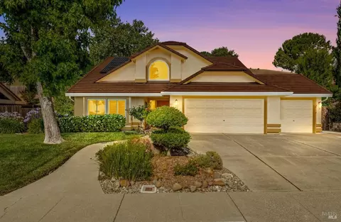 603 Rambleton Dr, Vacaville, CA 95688