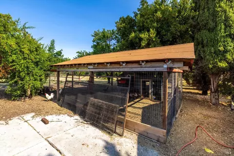 Exterior - 5202 Poplar Rd, Vacaville, CA 95687 photo 12 of 17