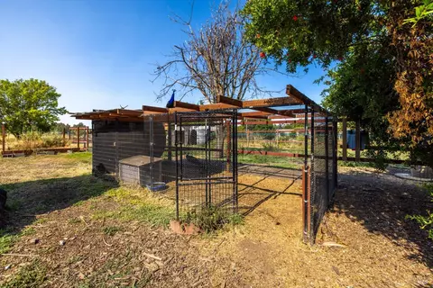 Exterior - 5202 Poplar Rd, Vacaville, CA 95687 photo 13 of 17