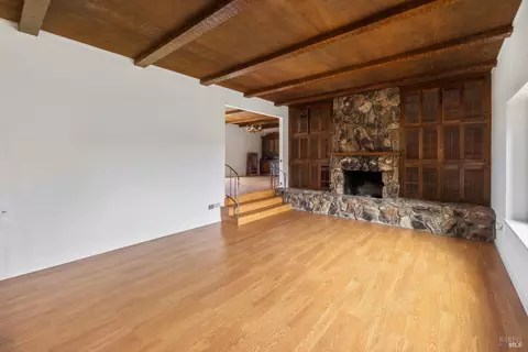 Living - 5202 Poplar Rd, Vacaville, CA 95687 photo 2 of 6