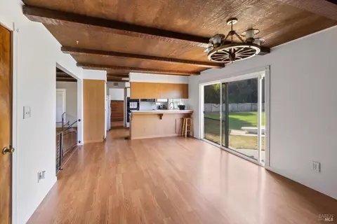 Living - 5202 Poplar Rd, Vacaville, CA 95687 photo 4 of 6