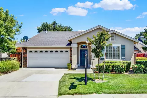 367 Grand Canyon Dr, Vacaville, CA 95687