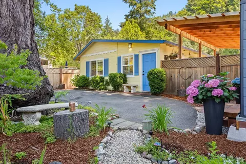 17755 Orchard Ave, Guerneville, CA 95446