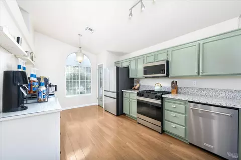 Kitchen - 805 Bounds Dr, Dixon, CA 95620 photo 2 of 3