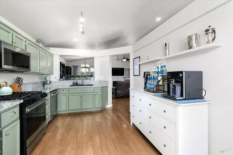 Kitchen - 805 Bounds Dr, Dixon, CA 95620 photo 3 of 3