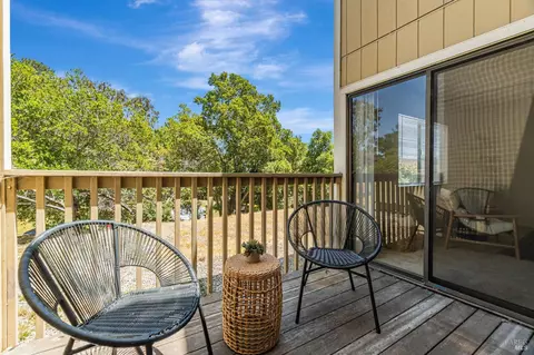7 Byron Cir, Mill Valley, CA 94941 photo 6