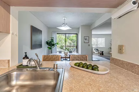 7 Byron Cir, Mill Valley, CA 94941 photo 11