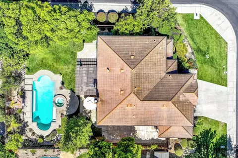 View/Area - 901 Dunerose Ct, Vacaville, CA 95687 photo 6 of 6