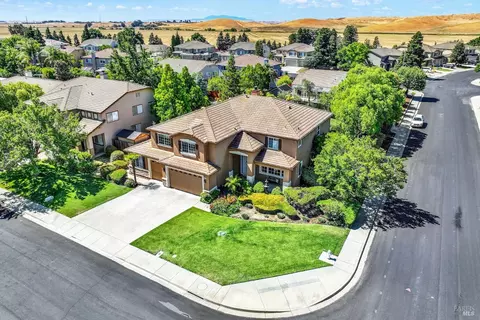 View/Area - 901 Dunerose Ct, Vacaville, CA 95687 photo 1 of 6