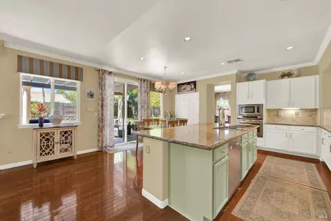 Kitchen - 901 Dunerose Ct, Vacaville, CA 95687 photo 1 of 8
