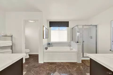 Bath - 901 Dunerose Ct, Vacaville, CA 95687 photo 2 of 6