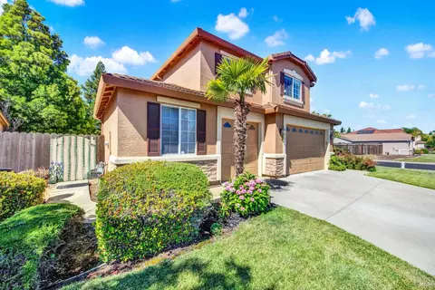 Exterior - 901 Dunerose Ct, Vacaville, CA 95687 photo 3 of 27