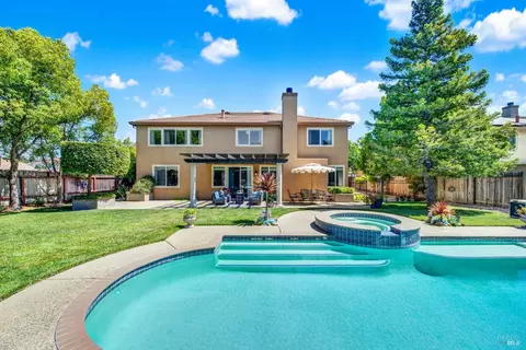 Exterior - 901 Dunerose Ct, Vacaville, CA 95687 photo 20 of 27