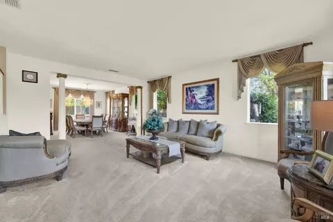 Living - 901 Dunerose Ct, Vacaville, CA 95687 photo 1 of 4