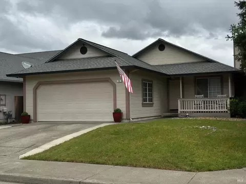 144 Furber Ln, Cloverdale, CA 95425