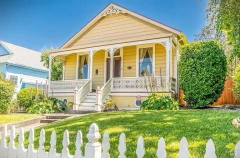 Exterior - 527 Kentucky St, Vallejo, CA 94590 photo 2 of 13