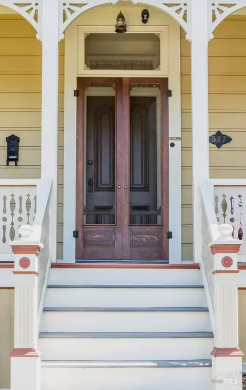 Exterior - 527 Kentucky St, Vallejo, CA 94590 photo 3 of 13