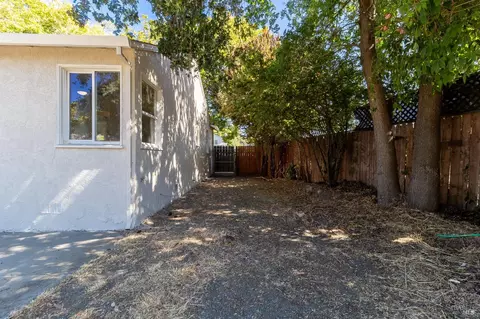 Exterior - 751 Illinois St, Vallejo, CA 94590 photo 6 of 11