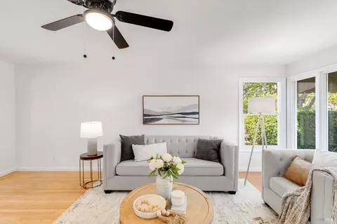 Living - 751 Illinois St, Vallejo, CA 94590 photo 2 of 6