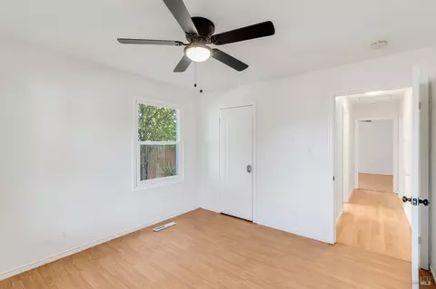 Bedroom - 751 Illinois St, Vallejo, CA 94590 photo 4 of 4