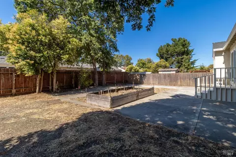 Exterior - 751 Illinois St, Vallejo, CA 94590 photo 7 of 11