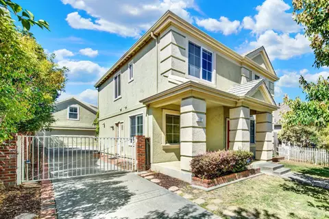 581 Vintage Valley Dr, Fairfield, CA 94534