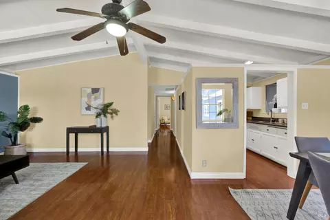 Entry Way - 1060 Johnson St, Fairfield, CA 94533 photo 1 of 2
