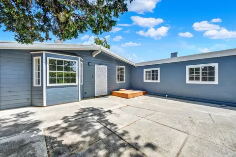 Exterior - 1060 Johnson St, Fairfield, CA 94533 photo 11 of 18