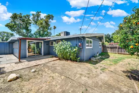 Exterior - 1060 Johnson St, Fairfield, CA 94533 photo 13 of 18