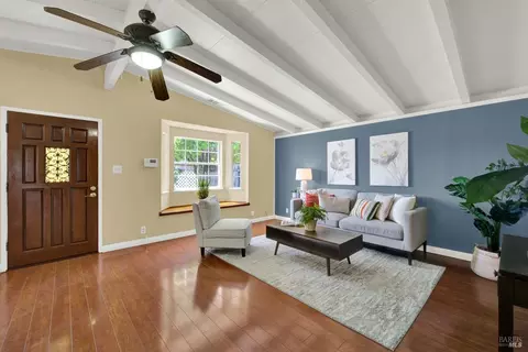 Living - 1060 Johnson St, Fairfield, CA 94533 photo 1 of 2