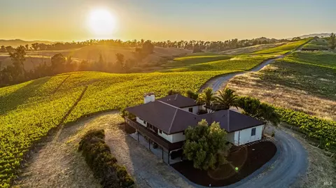 6513 Lakeville Hwy, Petaluma, CA 94954