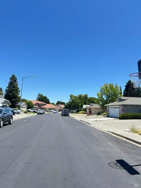 View/Area - 1091 Ruby Dr, Vacaville, CA 95687 photo 1 of 1
