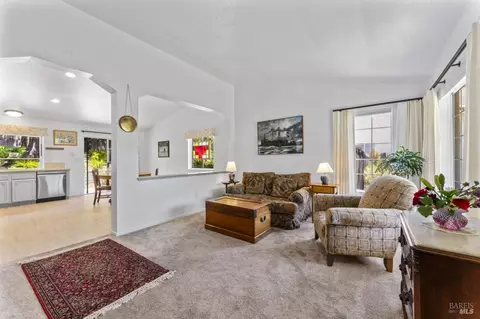 Living - 1032 Ventana Dr, Windsor, CA 95492 photo 1 of 2