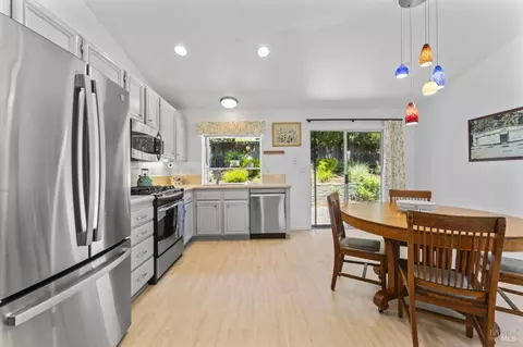 Kitchen - 1032 Ventana Dr, Windsor, CA 95492 photo 1 of 1