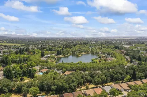 View/Area - 1032 Ventana Dr, Windsor, CA 95492 photo 5 of 5