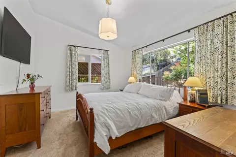 Bedroom - 1032 Ventana Dr, Windsor, CA 95492 photo 2 of 2