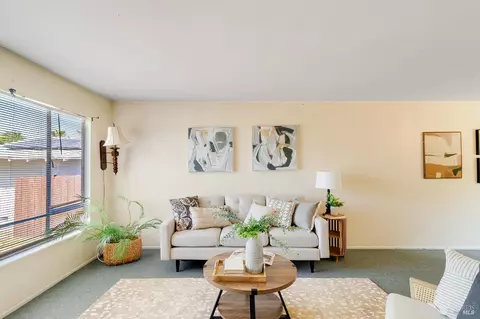 1255 Sereno Dr, Vallejo, CA 94589 photo 2