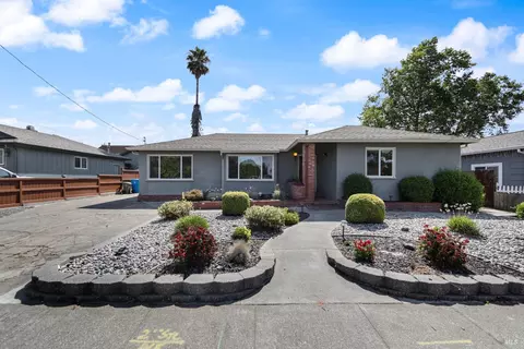1334 Corby Ave, Santa Rosa, CA 95407