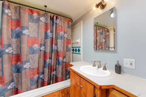 98 W Oak St, Willits, CA 95490 photo 16