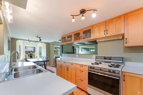 98 W Oak St, Willits, CA 95490 photo 12