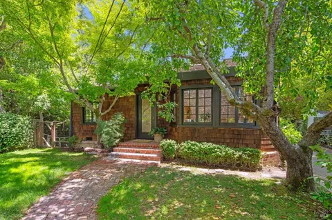 7 Shanley Ln, Ross, CA 94957