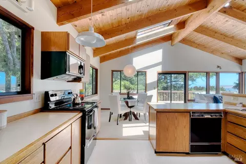 Kitchen - 71 E Robert Dr, Inverness, CA 94937 photo 1 of 2