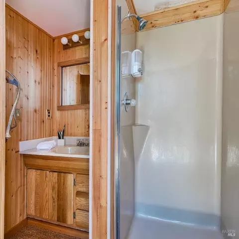 Bath - 71 E Robert Dr, Inverness, CA 94937 photo 3 of 3