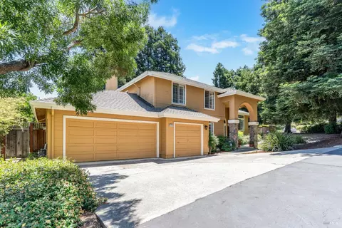 3800 Bouwina Ct, Concord, CA 94518