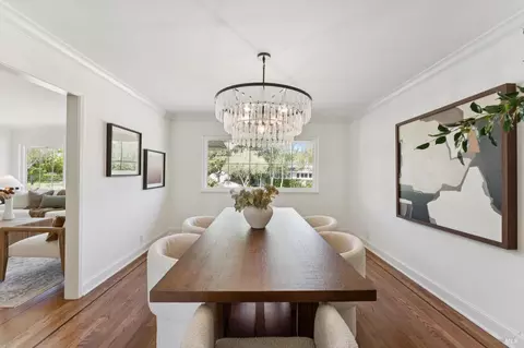 160 Riviera Dr, San Rafael, CA 94901
