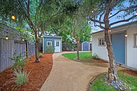 Exterior - 509 7th St, Petaluma, CA 94952 photo 10 of 15